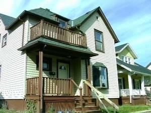 1128 Lewis St, Racine, WI 53404