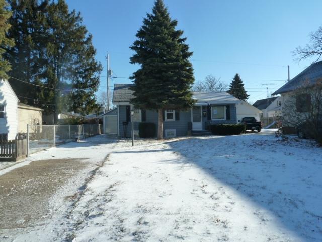 5521 37th Ave, Kenosha, WI 53144