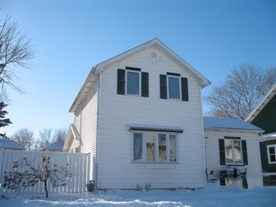 164 6th St, Fond Du Lac, WI 54935