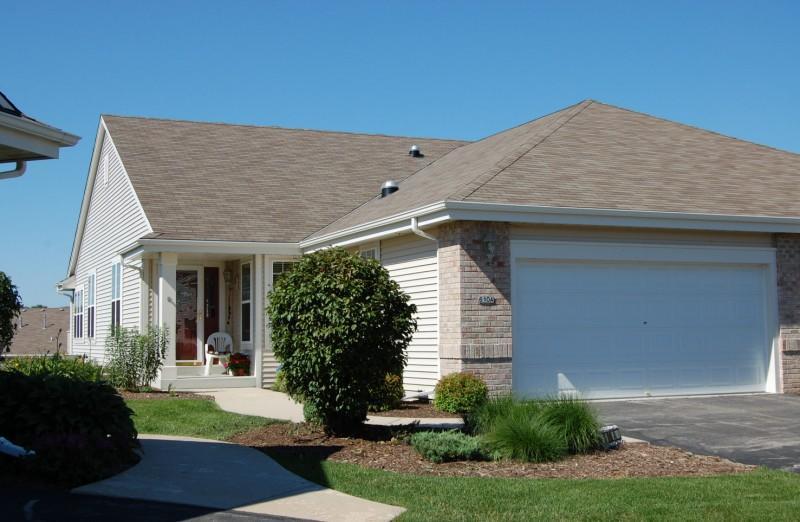 610 Ravenwood Ct #A, Waterford, WI 53185