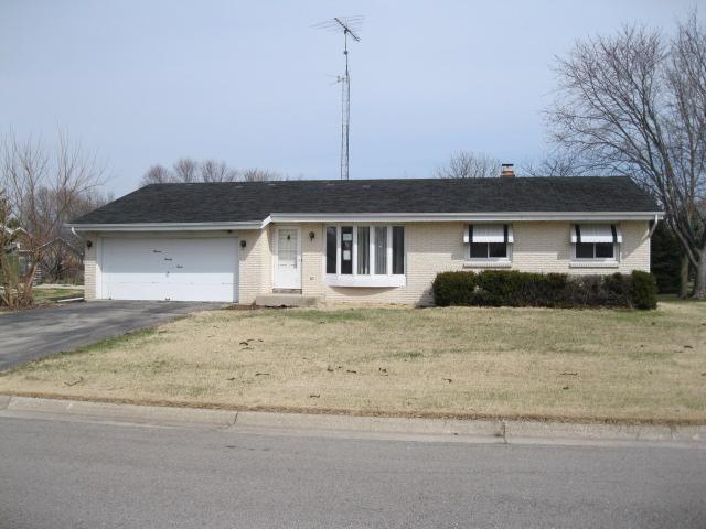 1123 Sycamore St, Delavan, WI 53115