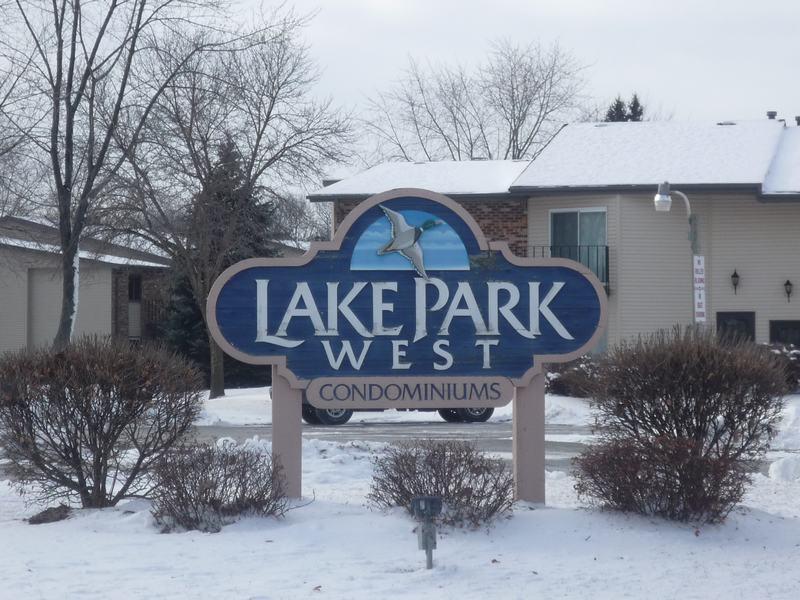 W168N11533 El Camino Dr, Germantown, WI 53022