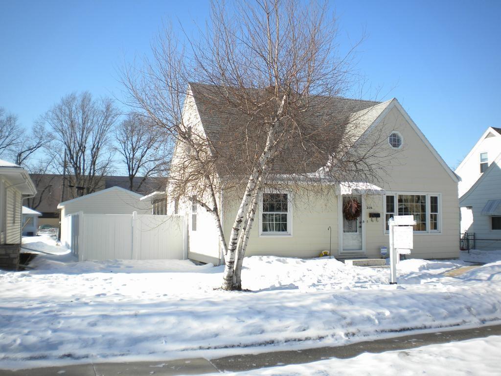 2616 Sunrise Dr., La Crosse, WI 54601