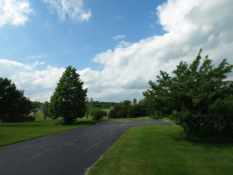 N92W27746 Hickory Rd, Lisbon, WI 53029