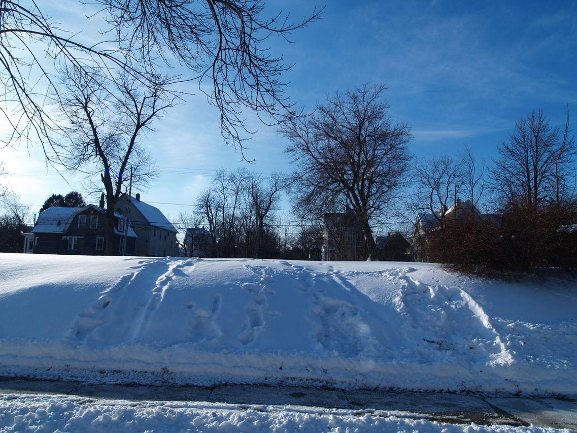 2115 N 39th St., Milwaukee, WI 53208