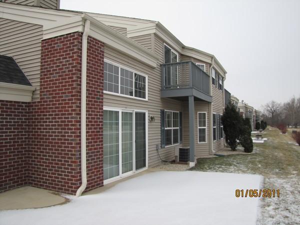 N15W26510 Golf View #H, Pewaukee, WI 53072