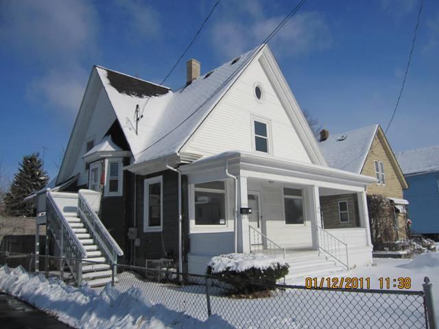 2016 61st St, Kenosha, WI 53143