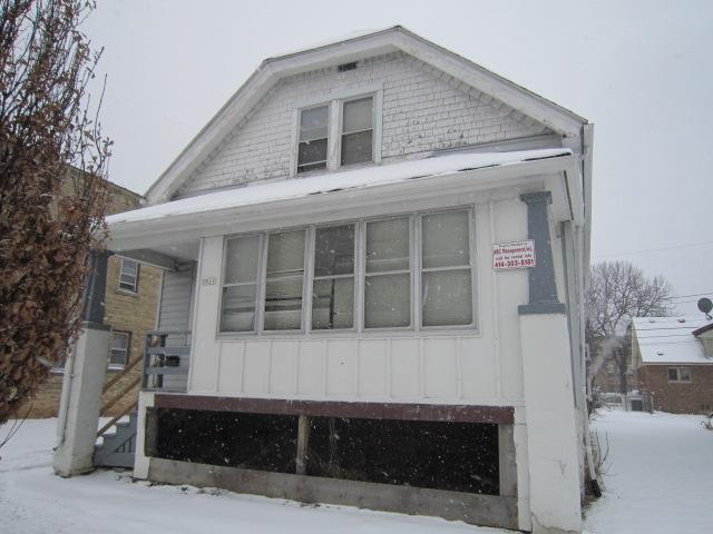 3821 W Hampton Ave., Milwaukee, WI 53209