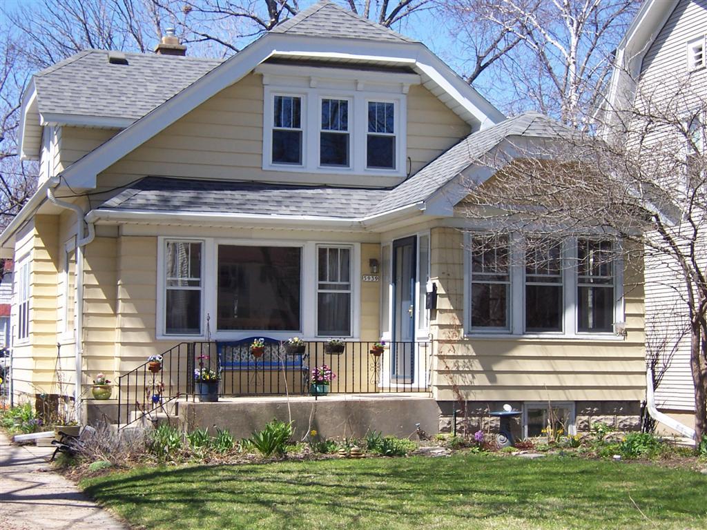 5939 N Bay Ridge, Whitefish Bay, WI 53217