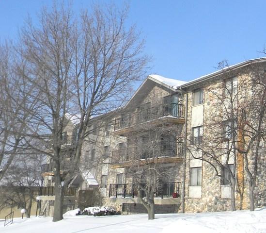 12000 W Bluemound Rd #203, Wauwatosa, WI 53226