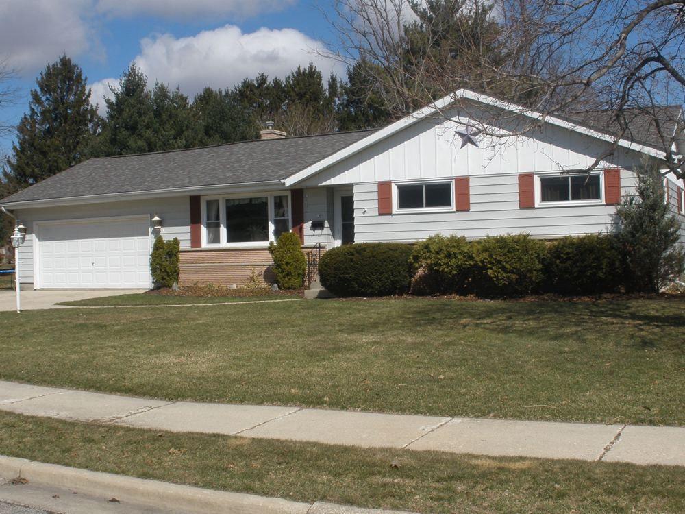 18 W Prospect St., Hartford, WI 53027