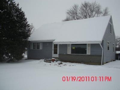 2415 W Drexel Ave, Oak Creek, WI 53154