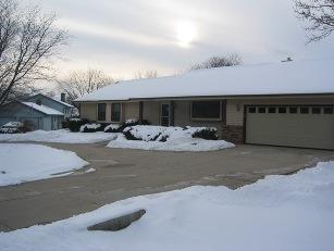 W204S10409 N Shore Dr, Muskego, WI 53150