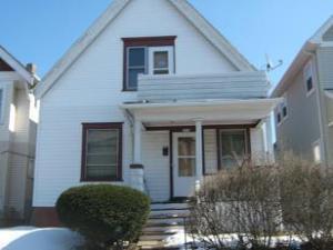 2558 N 37th St, Milwaukee, WI 53210