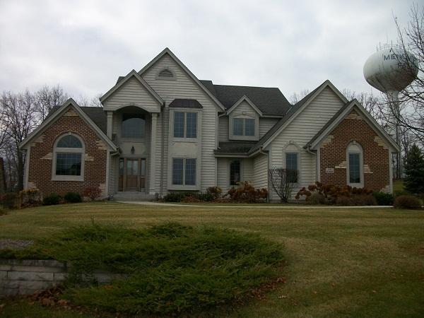N52W16839 Oak Ridge Tr., Menomonee Falls, WI 53051