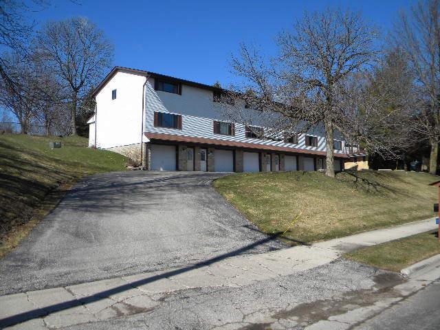 1914 N River Dr, West Bend, WI 53090