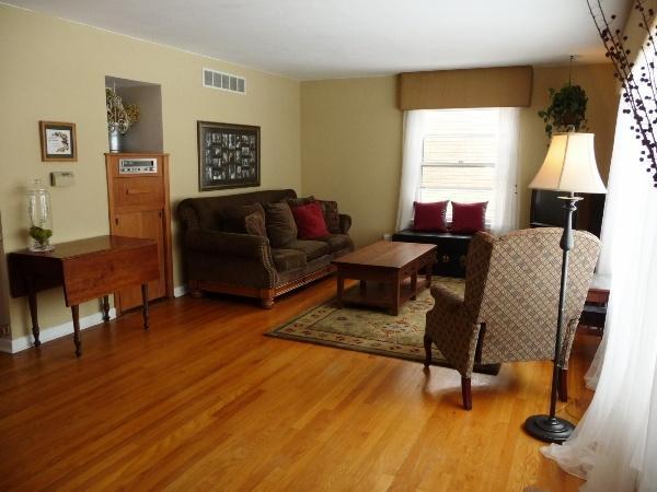 2951 S 39th St, Milwaukee, WI 53215