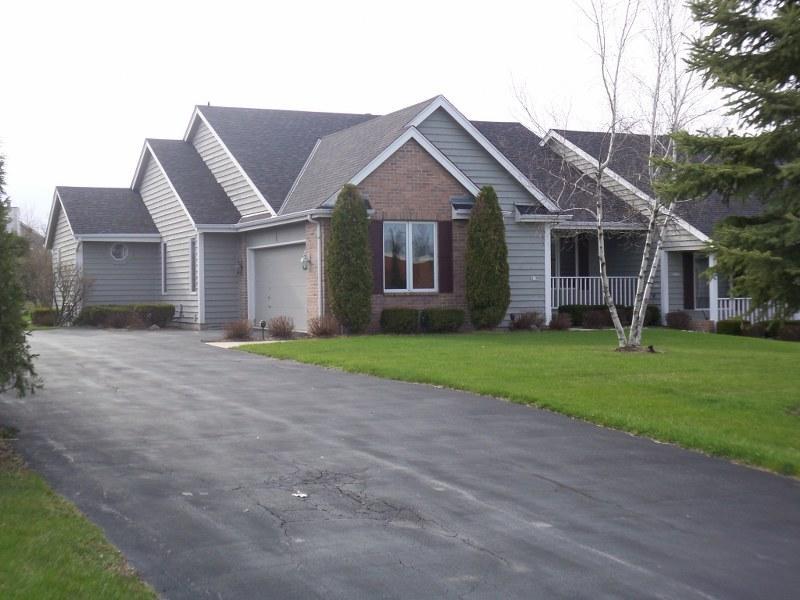 3179 S Highpointe Dr., New Berlin, WI 53151