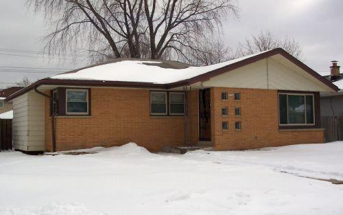 3324 S 85th St., Milwaukee, WI 53227
