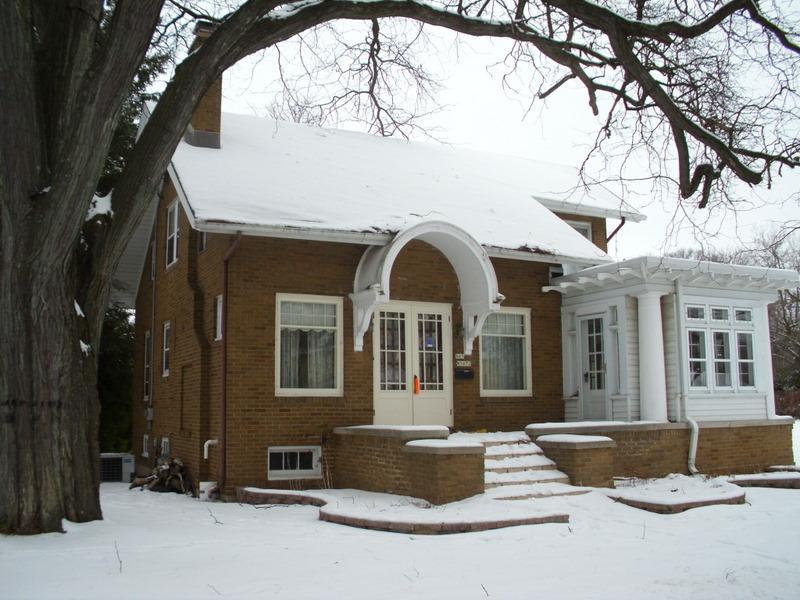 N65 W5672 Columbia Rd, Cedarburg, WI 53012