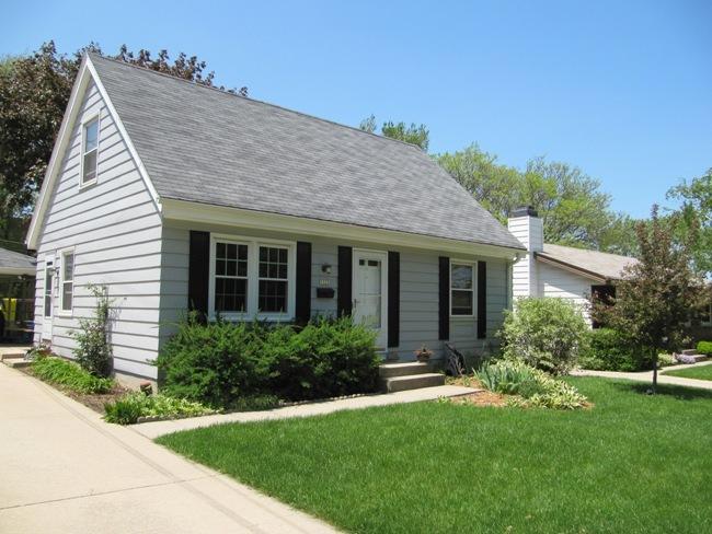 5323 S 15th Pl, Milwaukee, WI 53221