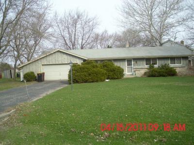 5546 W Fairy Chasm Rd, Brown Deer, WI 53223