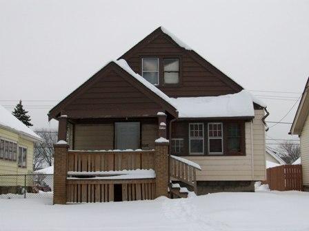 4530 N 28th St., Milwaukee, WI 53209