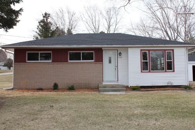 3331 E Carol Ct, Oak Creek, WI 53154
