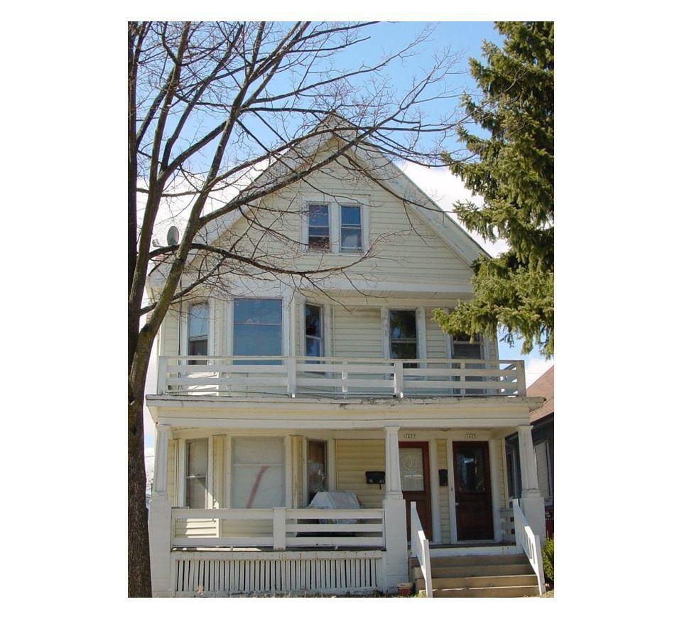 1655 S 32nd St. #1657, Milwaukee, WI 53215