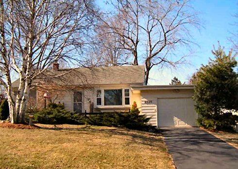 240 N Porter Ave., Waukesha, WI 53186