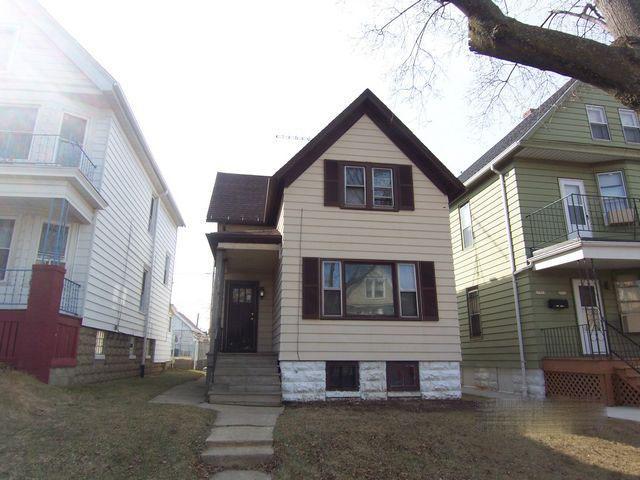 2755 S 15th St, Milwaukee, WI 53215