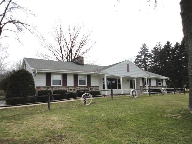 1345 Westbrooke Pkwy., Brookfield, WI 53186