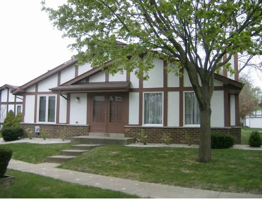 5321 Somerset Ln, Greenfield, WI 53221