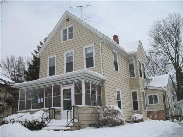 31 S Lincoln Ave, Fond Du Lac, WI 54935