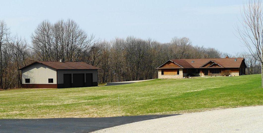 S90W27025 Norway Dr., Vernon, WI 53149