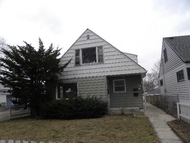 5916 N 71st St #5918, Milwaukee, WI 53218