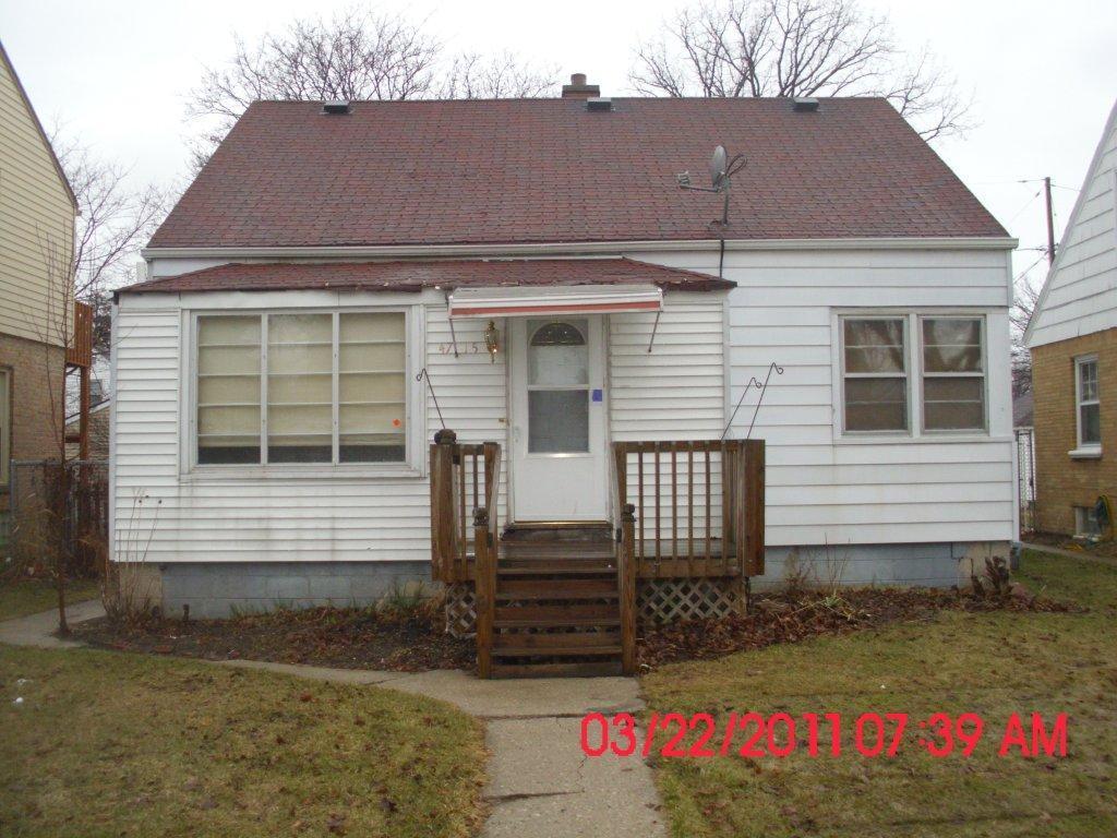 4715 N 42nd St, Milwaukee, WI 53209