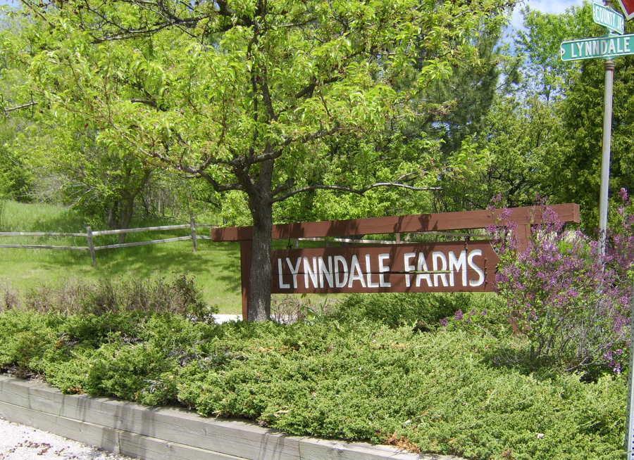 N48W27512 Lynndale Ln, Lisbon, WI 53072