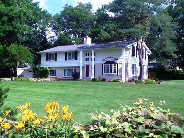 14830 W San Marcos Dr, Brookfield, WI 53005