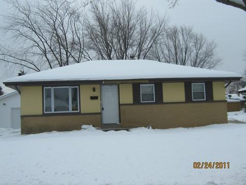 8809 W Custer Ave, Milwaukee, WI 53225