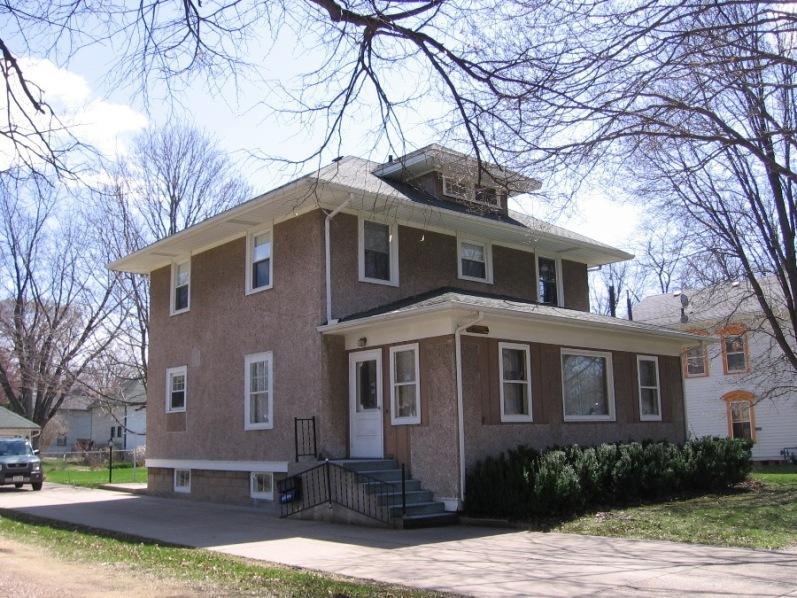 219 S Third St, Delavan, WI 53115