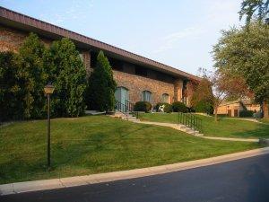 4200 W Rivers Edge Cir #15, Brown Deer, WI 53209