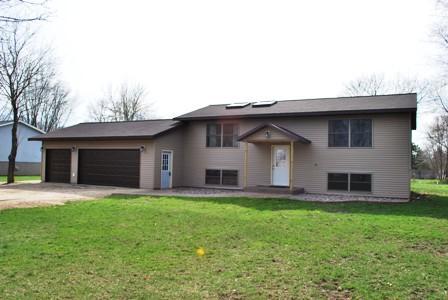 5855 E Lakeview Ct, Onalaska, WI 54650