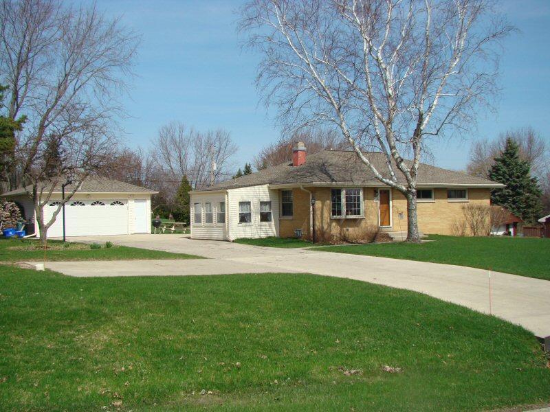 W247N7899 Sharon Dr, Lisbon, WI 53089