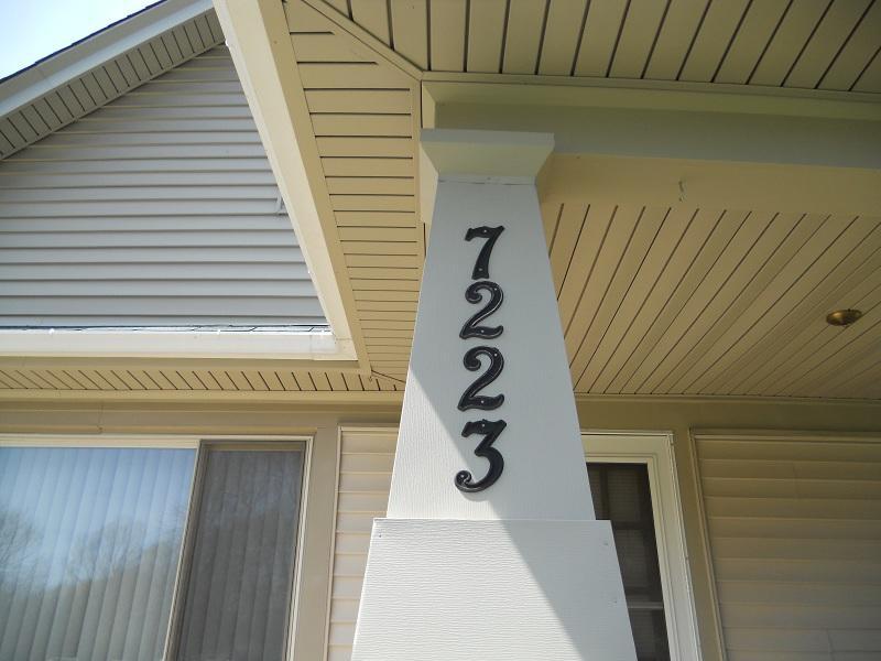 7223 S 49th St, Franklin, WI 53132