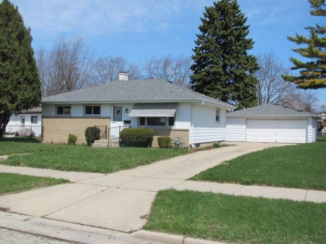 2906 Rosalind Ave, Racine, WI 53403
