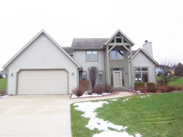 311 Ryan Ct, West Bend, WI 53095