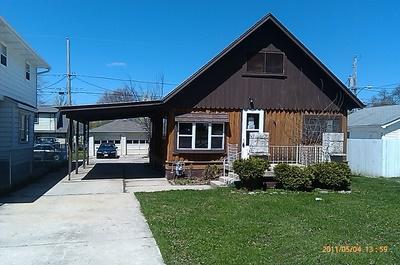 146 W Roberta Ave, Waukesha, WI 53186