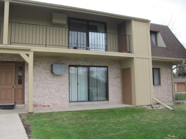 3195 W Mangold Ave #B, Greenfield, WI 53221