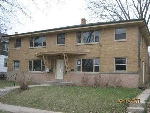 5851 N 69th St, Milwaukee, WI 53218